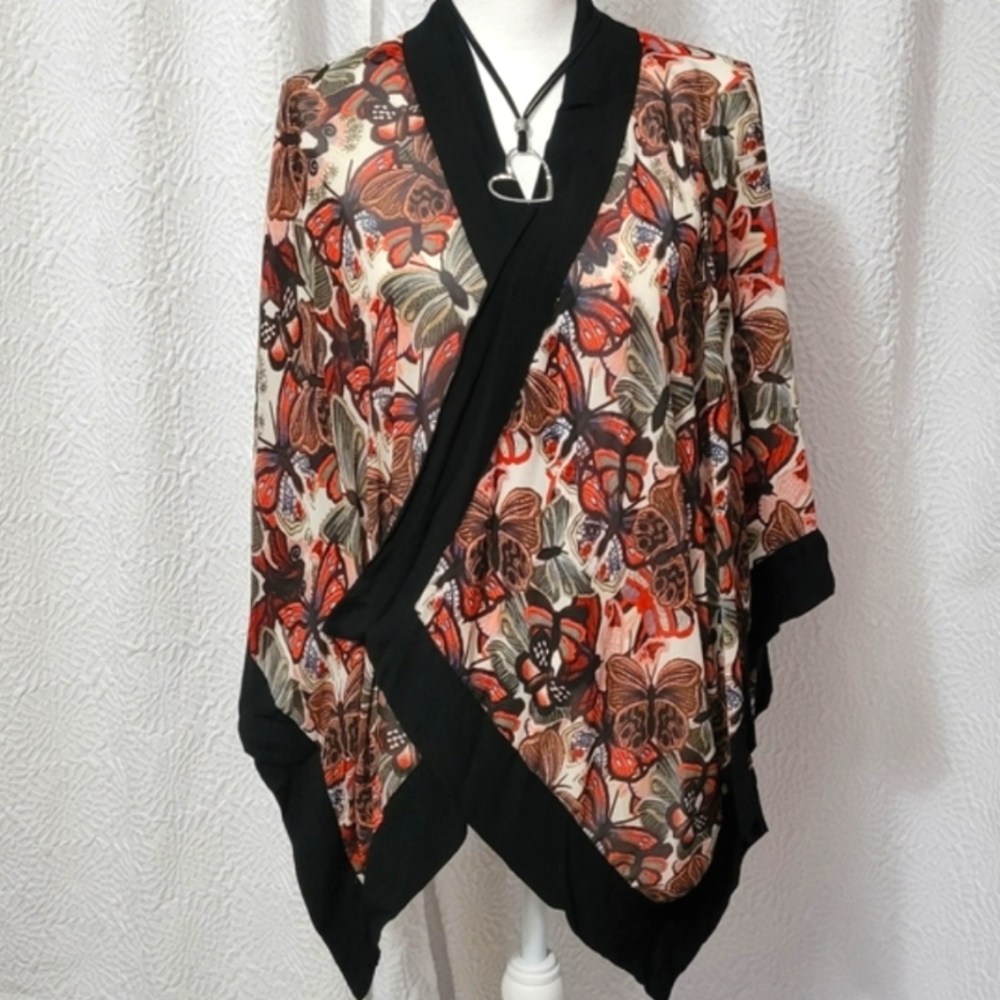 2/$30 🦋Hazel Butterfly Sheer Asymmetrical Kimono Jacket - Picture 4 of 8
